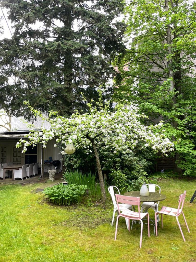 Haus Mit Tuermchen Apartment Solingen Luaran gambar
